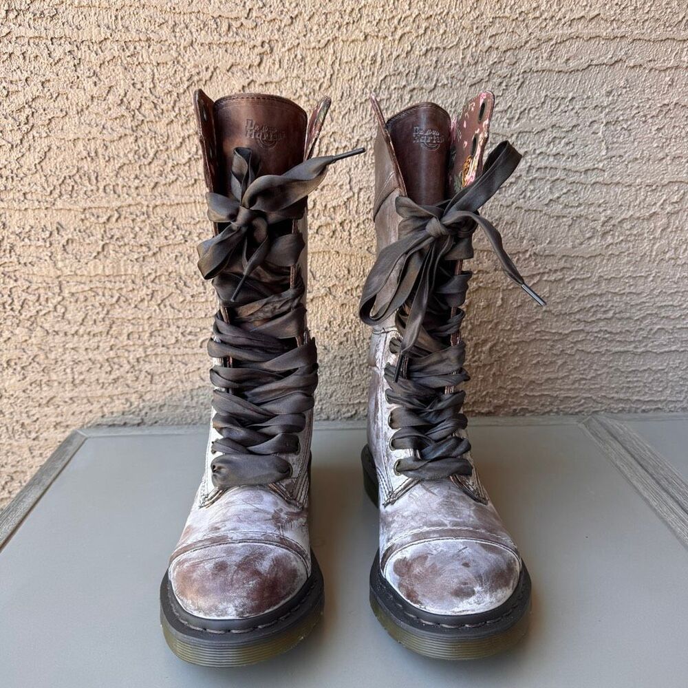 NEW Dr. Martens Triumph Boots Womens Sz 8 Brown Pink Floral Foldover Tall Combat - Picture 2 of 16